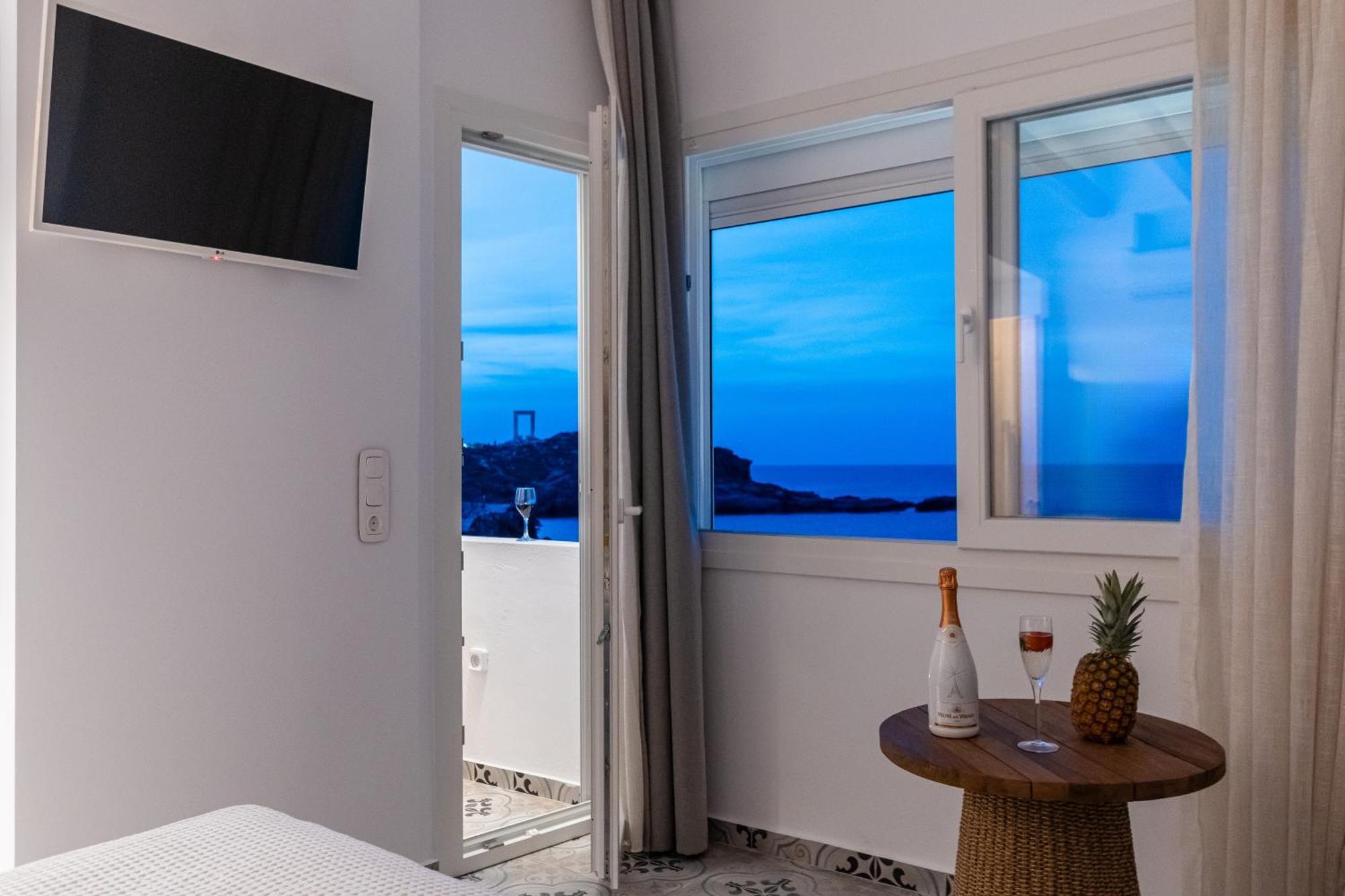 Fleria Seaview Suites Naxos City Exterior foto