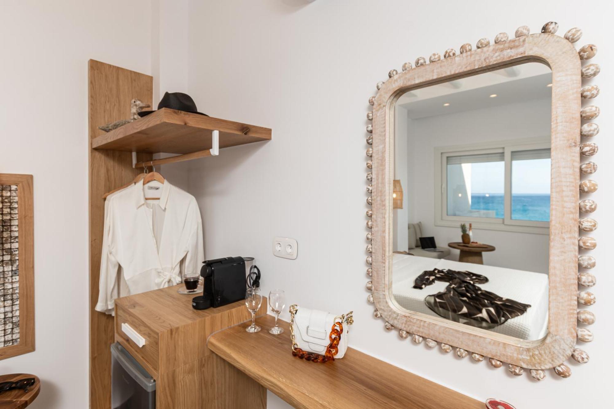 Fleria Seaview Suites Naxos City Exterior foto